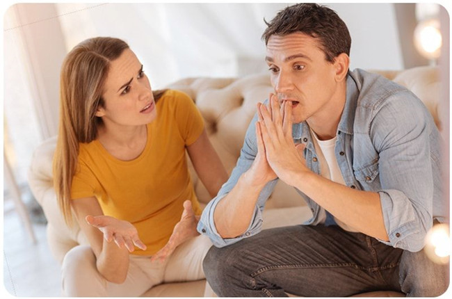 心理学视角下的婚姻守护：婚外情行为预警解析